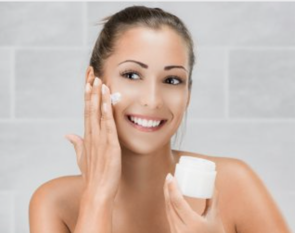 La importancia de ponerte bien la crema en la cara